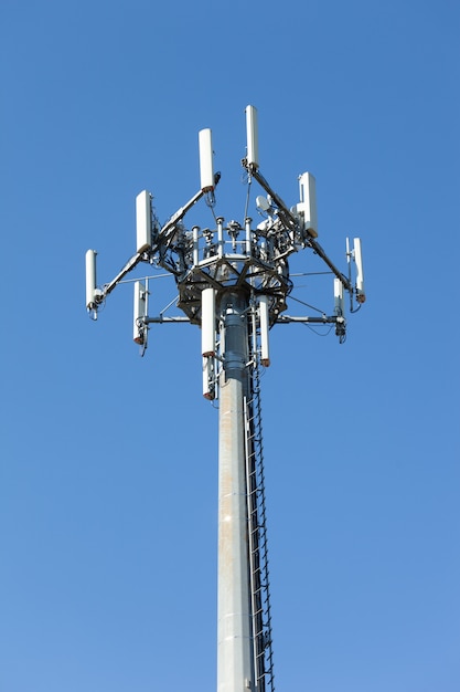 Antenna per segnale di rete di telefonia mobile.