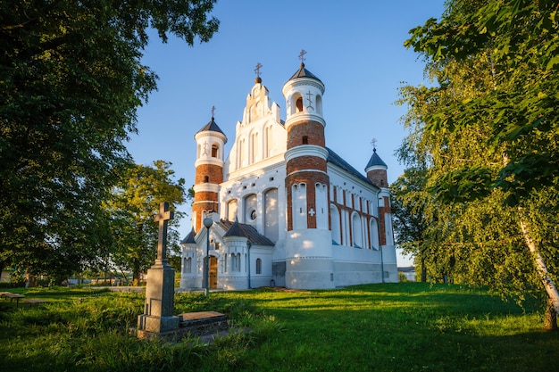 Antica chiesa fortezza a Muravanka (Bielorussia)