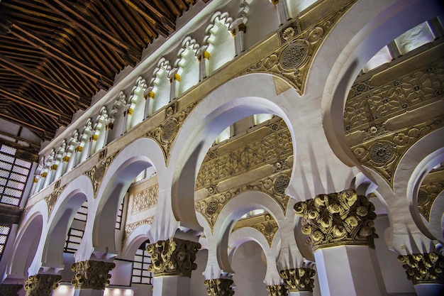 Antica sinagoga di Santa Mara la Blanca elementi interni, Toledo, Spagna