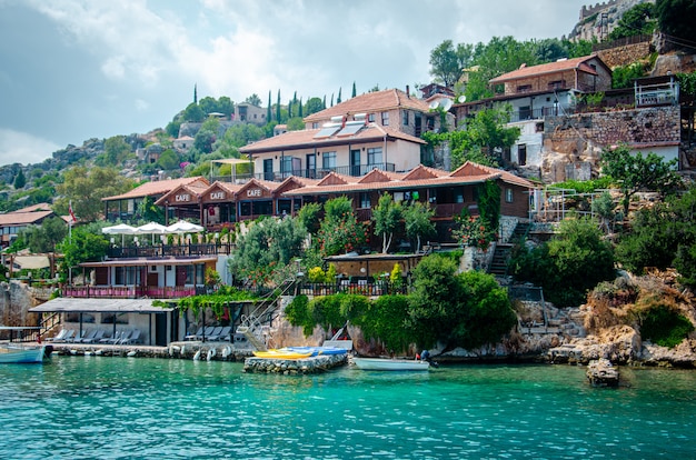 Antico borgo di Simena con castello sulla montagna. Darsena, bellissimo paesaggio.