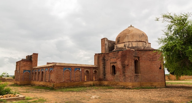 Antico mausoleo a Makli Hill a Thatta, Pakistan. Necropoli, cimitero