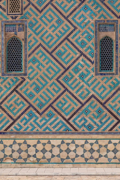 antico muro di una moschea di tessere di mosaico