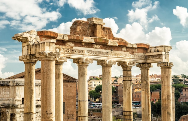 Antico Tempio di Saturno nel Foro Romano Roma Italia Europa