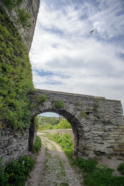 Antico tunnel di pietra