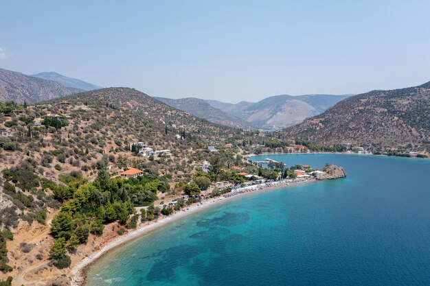 Antikyra Grecia vista aerea da drone Agios Isidoros spiaggia sabbiosa in Boeotia