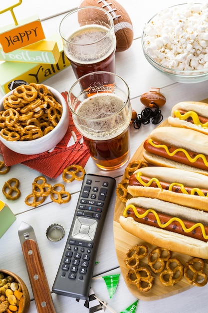 Antipasti in tavola per la festa del calcio.