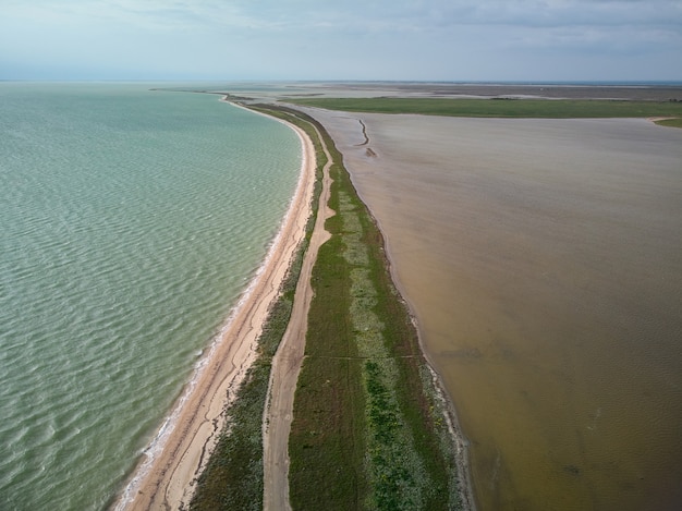 Arabat Spit aerea vista dall'alto, Mar d'Azov, Ukraine