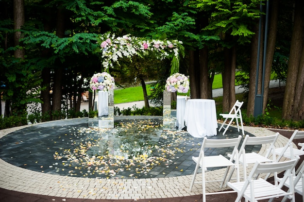 Arch grande celebrazione del matrimonio