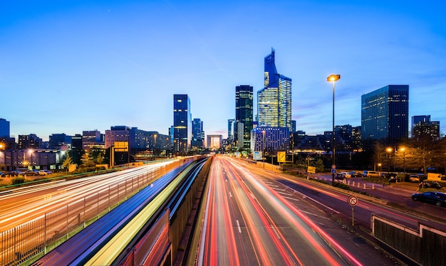 Architettura a La Defense, Parigi, Francia