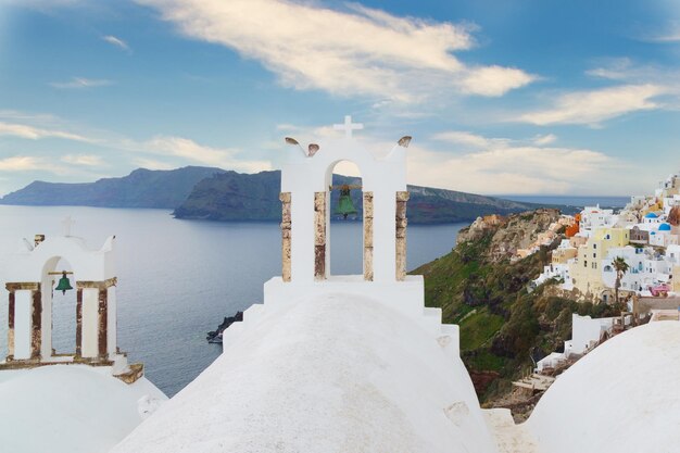 Architettura bianca sull'isola di Santorini in Grecia