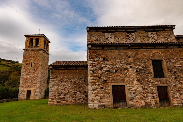 Architettura religiosa ed ecclesiastica delle Asturie - Spagna.