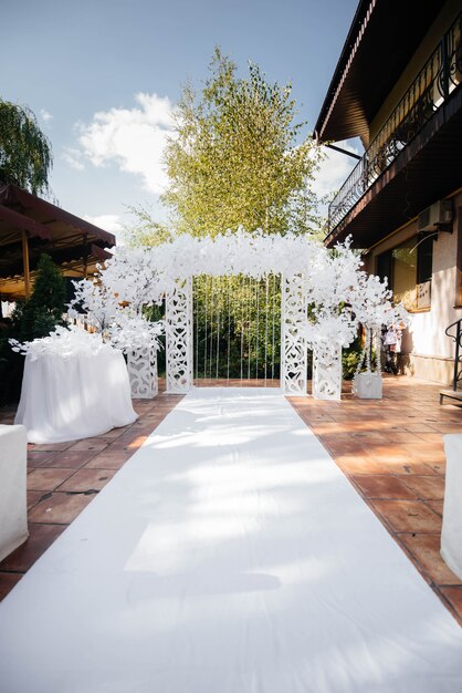 Arco di cerimonia nuziale decorato moderno, per cerimonia di cerimonia nuziale. Decor, matrimonio.