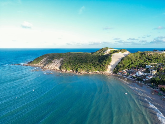 Area vista della spiaggia di Ponta Negra e Morro do Careca nella città di Natal, Rio Grande do Norte, Brasile