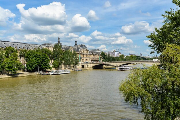 Argine estivo della Senna a Parigi