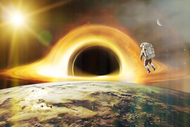 Arte di fantascienza realistica Spaceman guarda il buco nero sull'orbita bassa del pianeta Terra