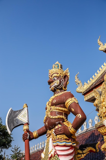 Arte tailandese tradizionale dello stucco nella provincia Tailandia del tempio di Phrae