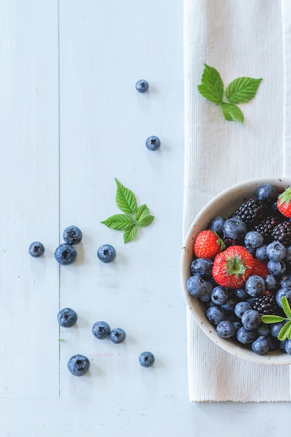 assortimento di frutti di bosco