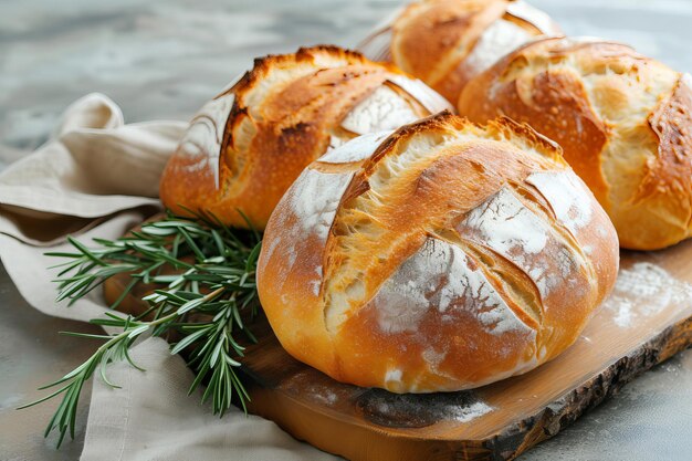 Assortimento di pane con spazio di copia su un tavolo di legno rustico Natura morta con pane e rosmarino Traditi