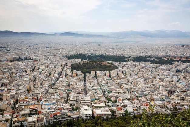 Atene, Grecia. Grande città. Zone residenziali. Luce del giorno