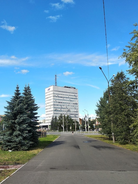 Attrazione della città. Edificio per uffici della Northern Shipping Company. Arkhangelsk, Russia.