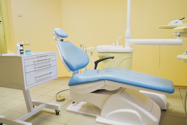 Attrezzatura speciale per un dentista, ufficio dentista