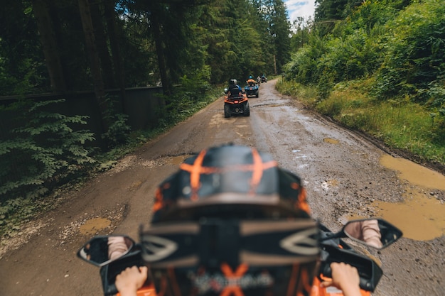 Atv ride estremo viaggio fuoristrada concept