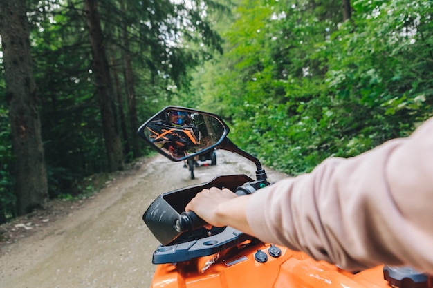 Atv ride estremo viaggio fuoristrada concept