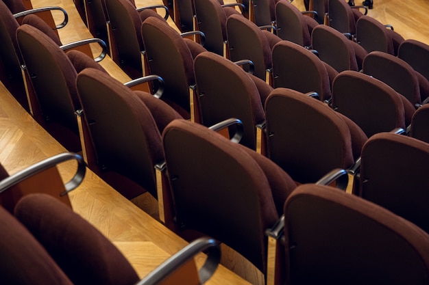 auditorium o teatro vuoto