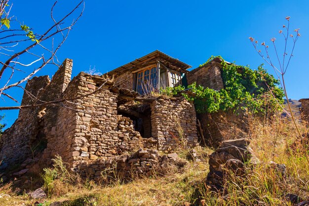 Aul ghost Kahib Daghestan Villaggio abbandonato nelle montagne del Caucaso