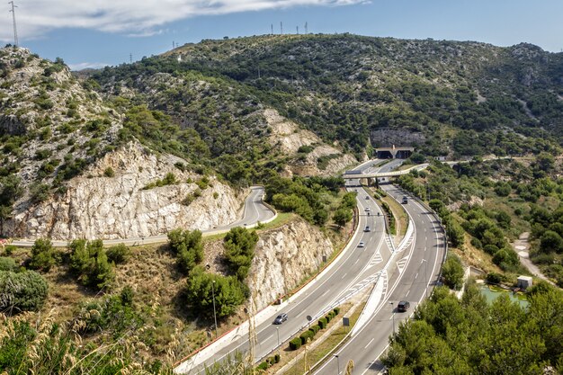 Auto Motion In Autostrada In Spagna, Europa.