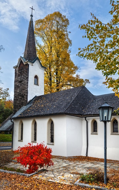 Autunno KronbergKapelle chiesa Austria
