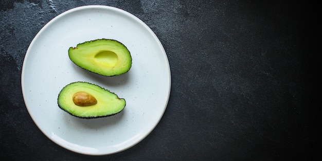 avocado, frutto maturo e gustoso