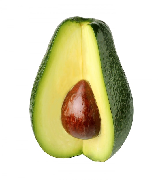 Avocado isolato su sfondo bianco