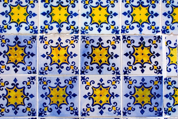 Azulejos, tradizionali piastrelle di ceramica portoghesi