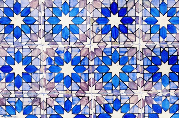 Azulejos tradizionali portoghesi decorati delle mattonelle