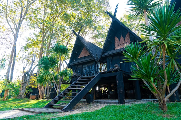 Baan Dam Museum Black House uno dei famosi luoghi e punti di riferimento di Chiang Rai