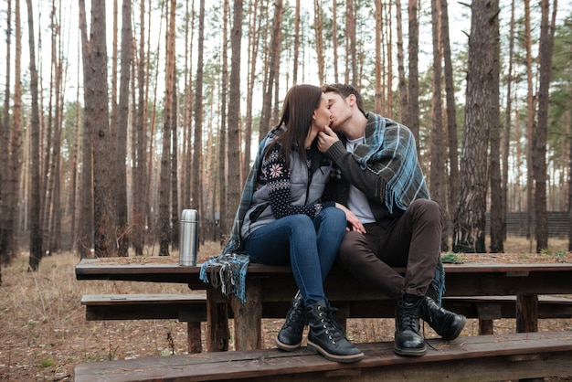 Baci uomo e donna