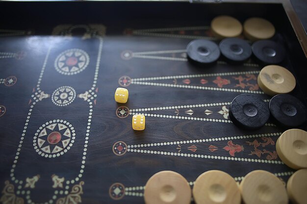 backgammon tradizionale gioco orientale, macro gioco d'azzardo in background