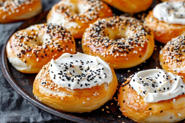 Bagel fatti in casa e formaggio alla crema semplicemente irresistibili