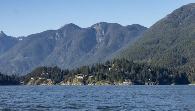 Baia a ferro di cavallo a West Vancouver, British Columbia, Canada