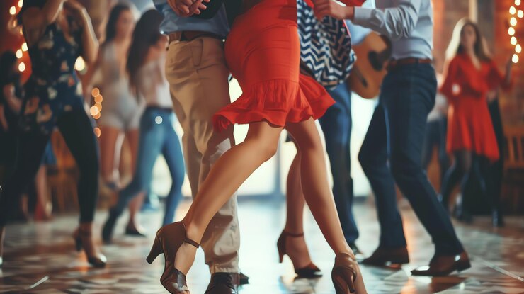 Foto ballare è un ottimo modo per esprimersi e divertirsi, è anche un ottimo metodo per mettersi in forma e conoscere nuove persone.