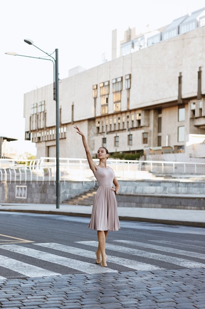 Ballerina in città