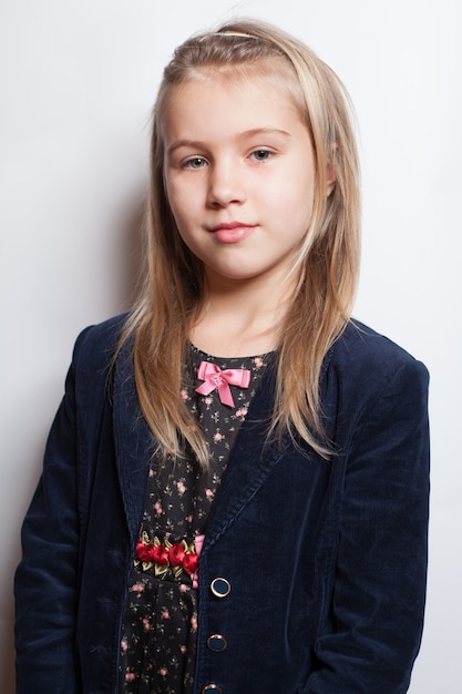 Bambina carina (9 anni)