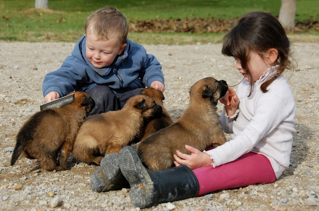 Bambini e cuccioli