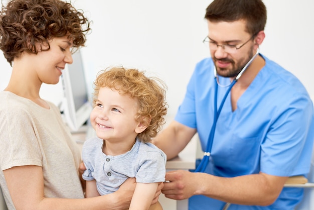 Bambino felice in Medici Office