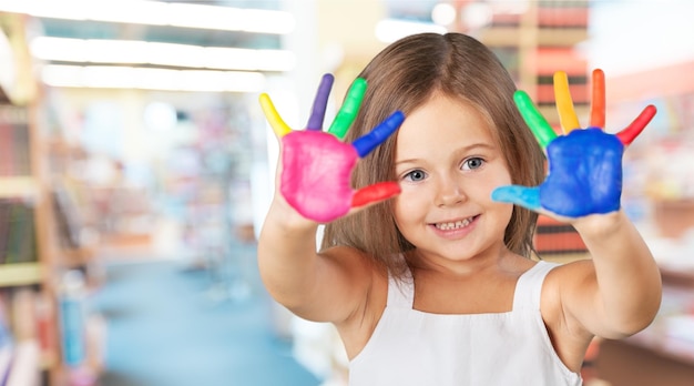 Bambino opere d'arte armi arte artistica bella brillante infanzia