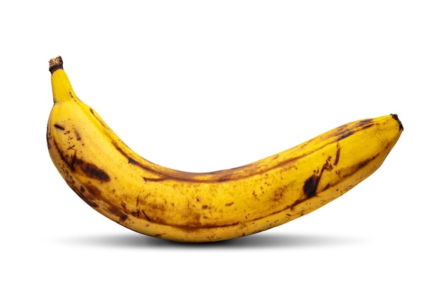 Banana troppo matura Banana gialla isolata su uno sfondo bianco