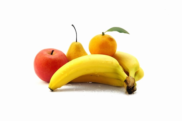 Banane e mele mandarini e arance