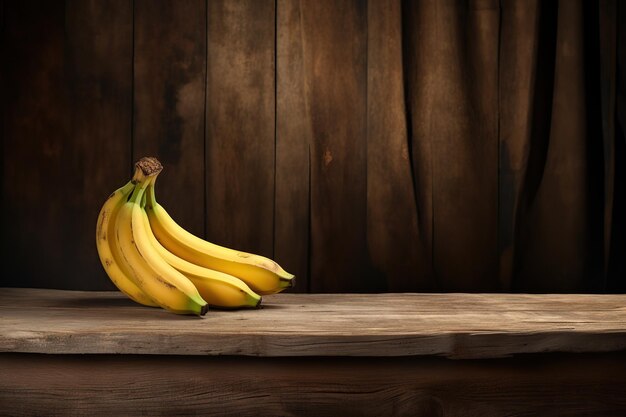 Banane mature su fondo di legno marrone