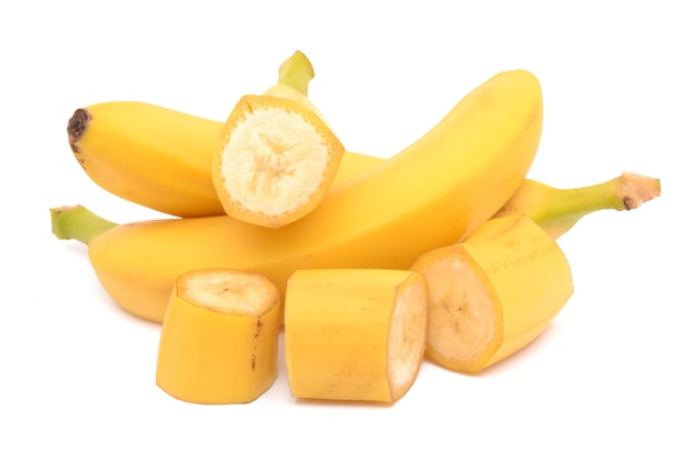 Banane su uno sfondo bianco